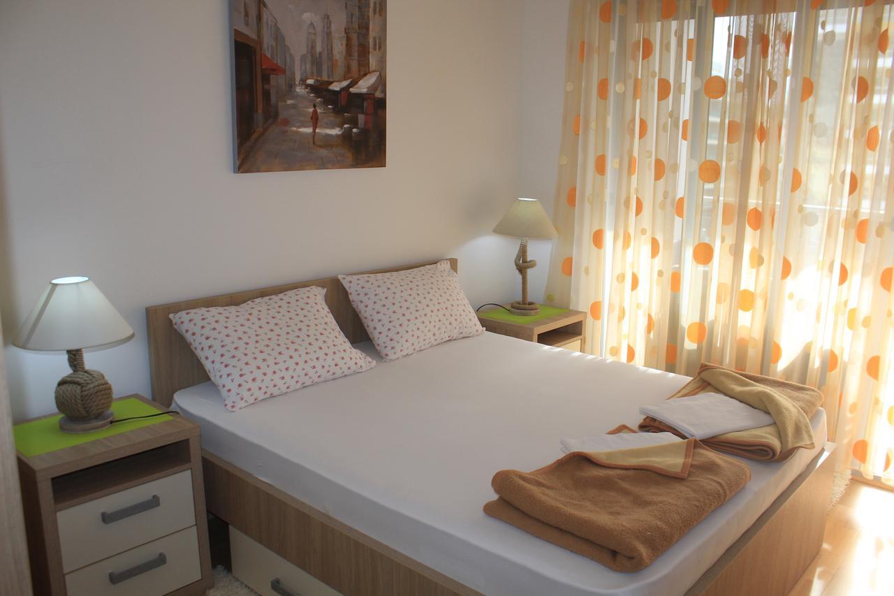 Pjerotic Apartment ブドヴァ エクステリア 写真