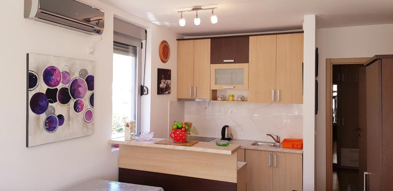 Pjerotic Apartment ブドヴァ エクステリア 写真