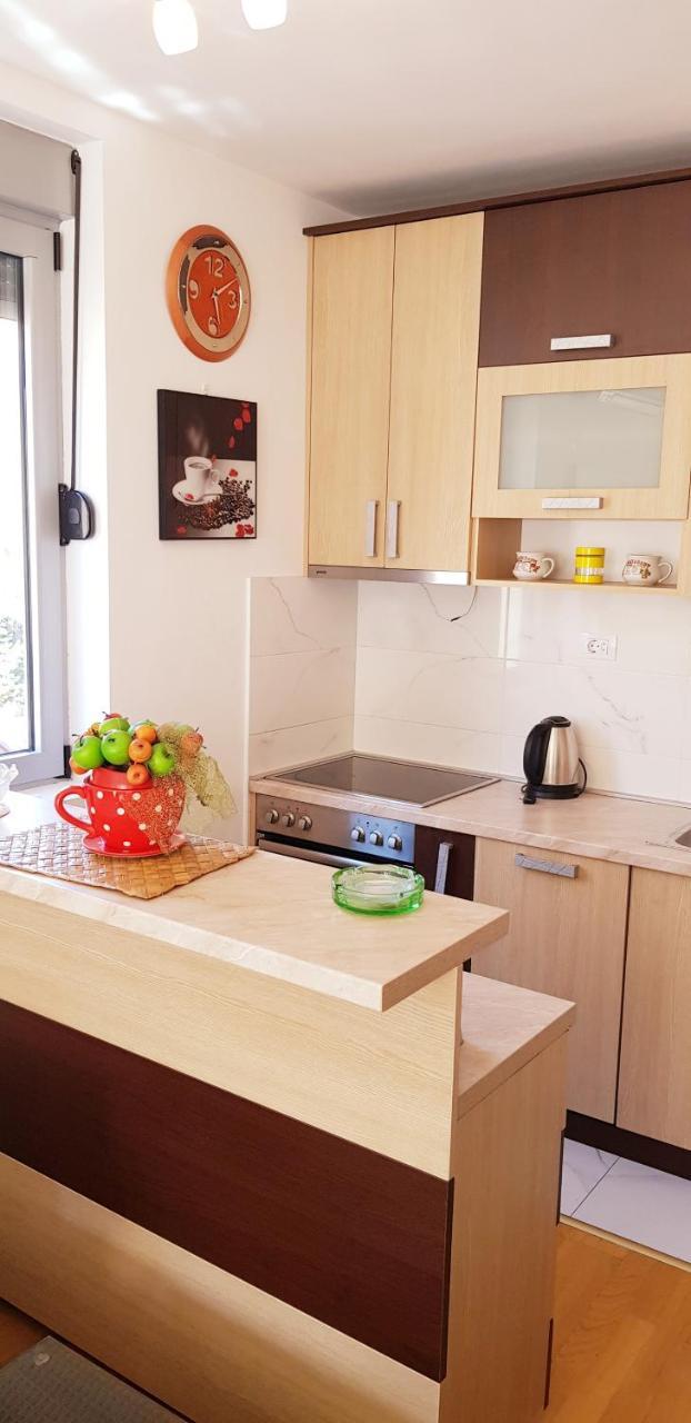 Pjerotic Apartment ブドヴァ エクステリア 写真